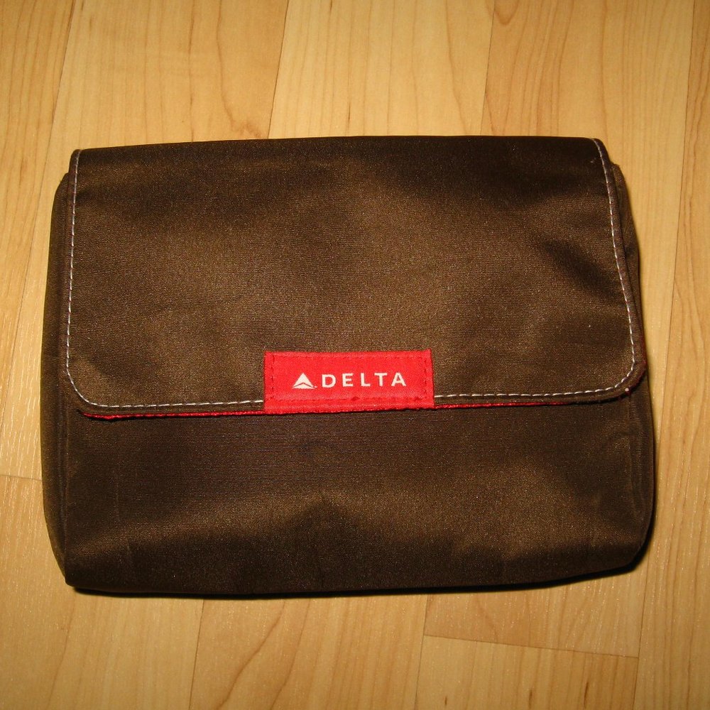 Delta Airlines Air Lines Vintage Amenity Kit